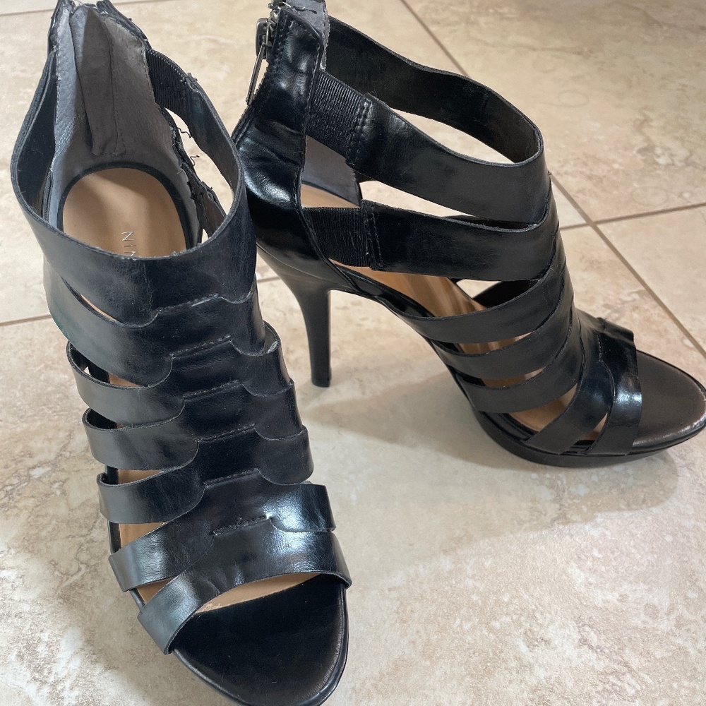 Nine West black leather seductive gladiator platform heels